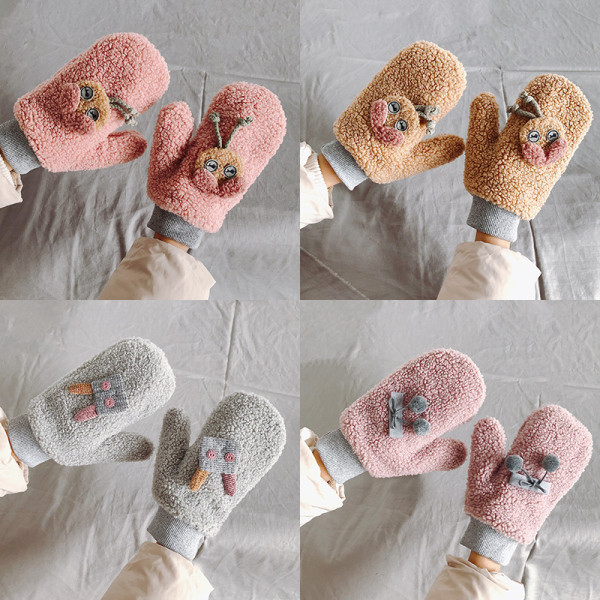 Νέο μοντέλο γυναικεία γάντια  με τρισδιάστατο στοιχείο