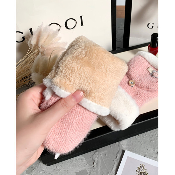 Vastag női gyapjúkesztyű virággal