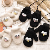 Μοντέρνα γυναικεία γάντια με τρισδιάστατο στοιχείο