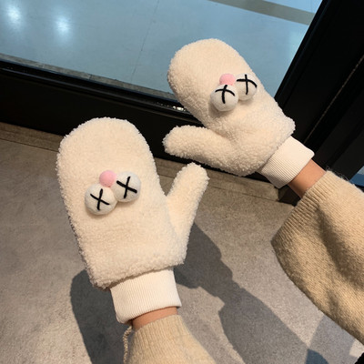 Μοντέρνα γυναικεία γάντια με τρισδιάστατο στοιχείο