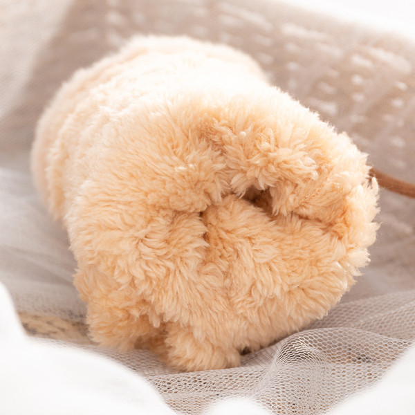 Női velúr kesztyű hímzéssel