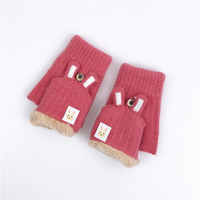 Női kesztyűs, gombos szabású modell