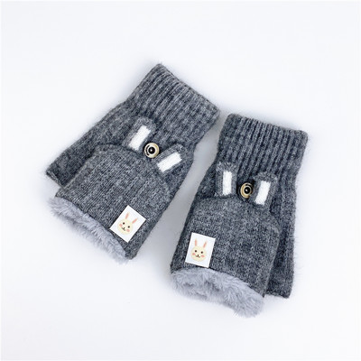 Női kesztyűs, gombos szabású modell