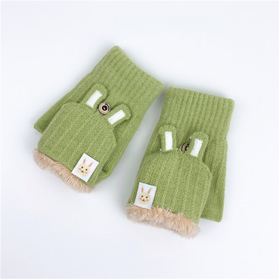 Női kesztyűs, gombos szabású modell