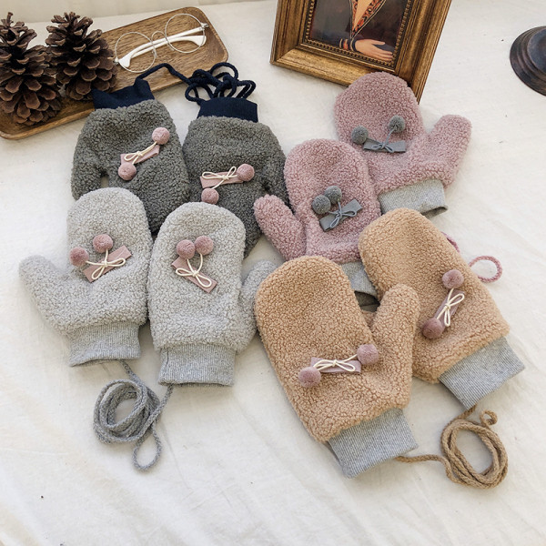 Női plüss kesztyű 3D nyuszi díszítéssel