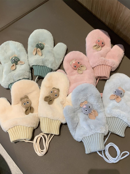 Női téli kesztyű 3D elemekkel - pehely