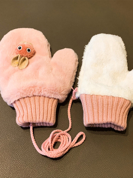 Női téli kesztyű 3D elemekkel - pehely