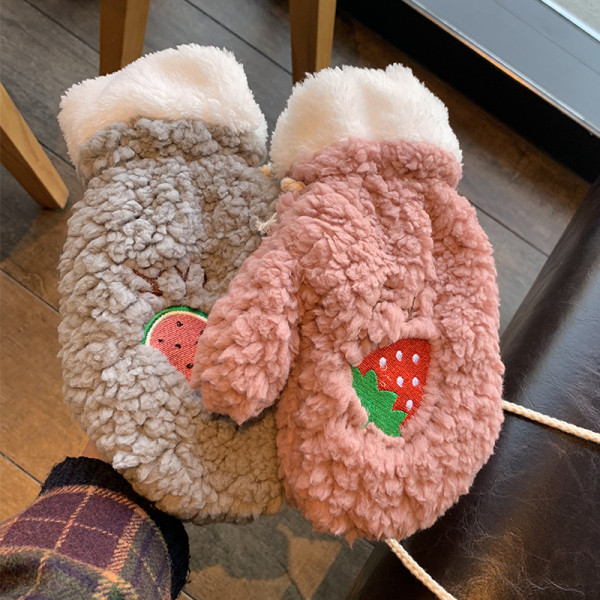 Új modell női plüss kesztyűk hímzéssel