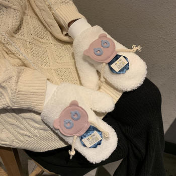 Топли дамски ръкавици с 3Д декорация - котета