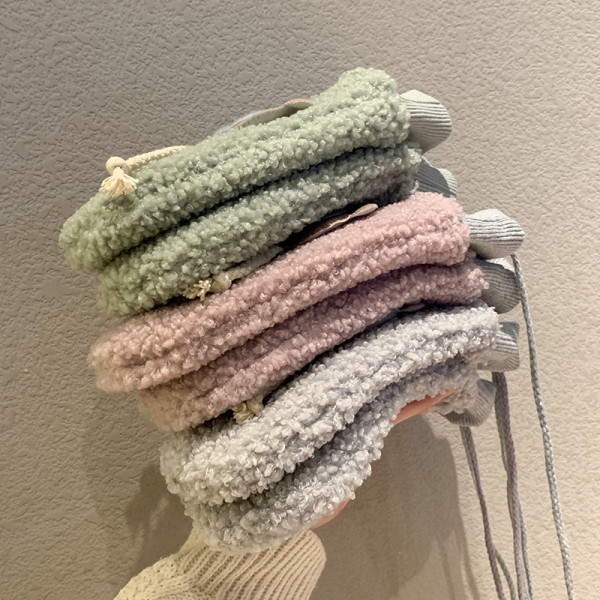 Meleg női kesztyű 3D díszítéssel - cicák