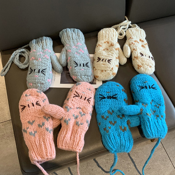 Meleg női kötött kesztyű nyakpánttal