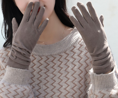 Naiste talvekindad - mitu mudelit