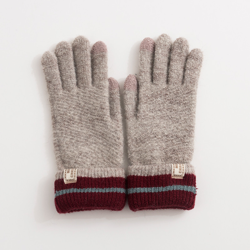 Gyapjúból készült női téli kesztyű