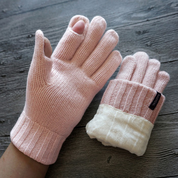 Γυναικεία πλεκτά γάντια με έμβλημα