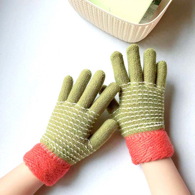 Ikdienas sieviešu ziemas cimdi - vairāki modeļi