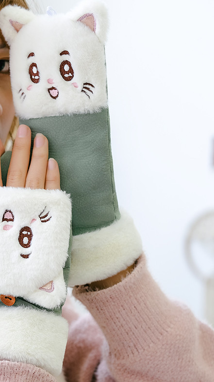 Női pehelykesztyű hímzéssel és 3D elemmel