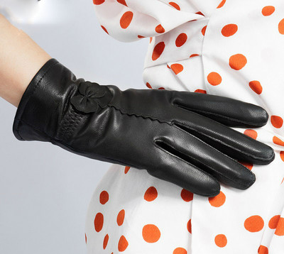 Női bőrkesztyű meleg béléssel