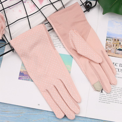 Šiuolaikinės moteriškos pirštinės su nėriniais – keli modeliai