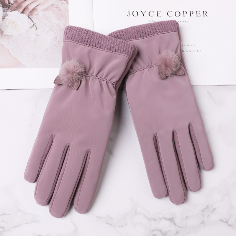 Női kesztyű 3D elemmel - két modell