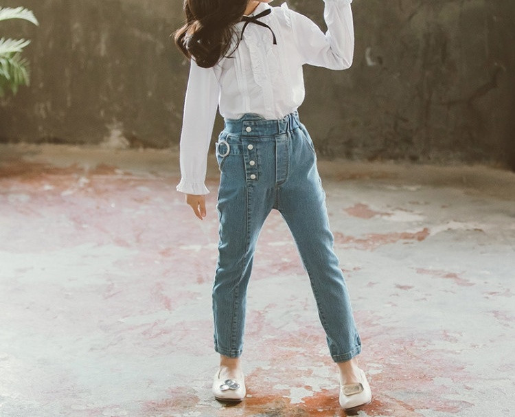 Alkalmi gyereking lányoknak klasszikus gallérral