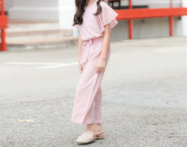 Modern csíkos gyerek szett lányoknak blúzzal és hosszú nadrággal