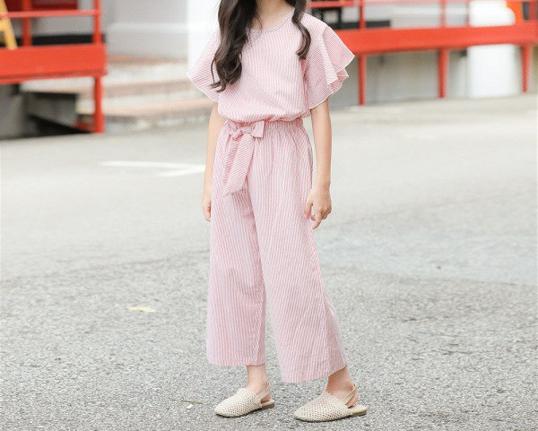 Modern csíkos gyerek szett lányoknak blúzzal és hosszú nadrággal