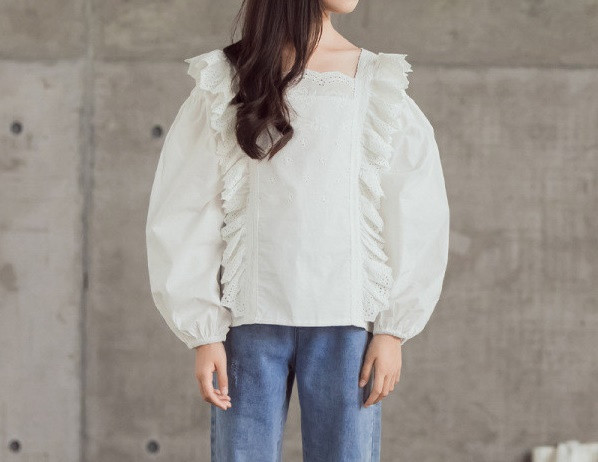 Stílusos, hosszú ujjú gyermekblúz lányoknak