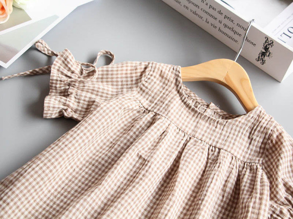 Alkalmi gyerek kockás ing nyakkendővel és ovális nyakkivágással