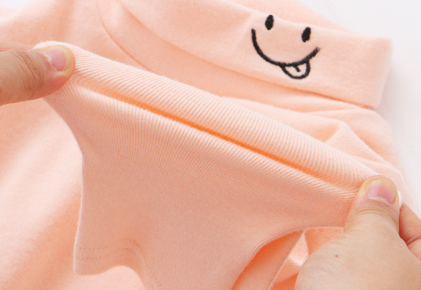 Modern gyerekblúz sima modell hímzéssel