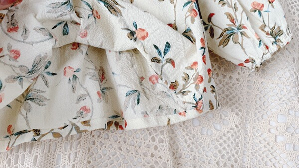 Μοντέρνο παιδικό πουκάμισο με λουλουδάτο μοτίβο και μακριά μανίκια