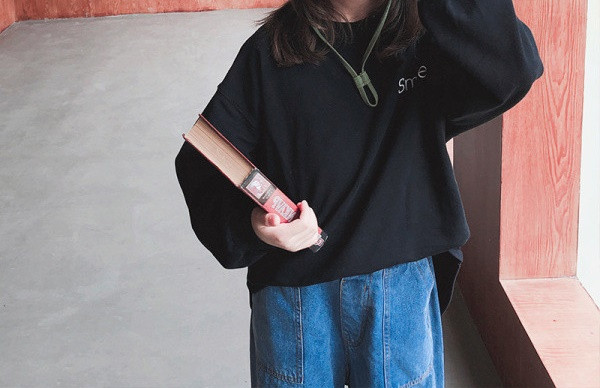 Gyermek korszerű blúz lányoknak rátéttel