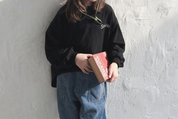 Gyermek korszerű blúz lányoknak rátéttel