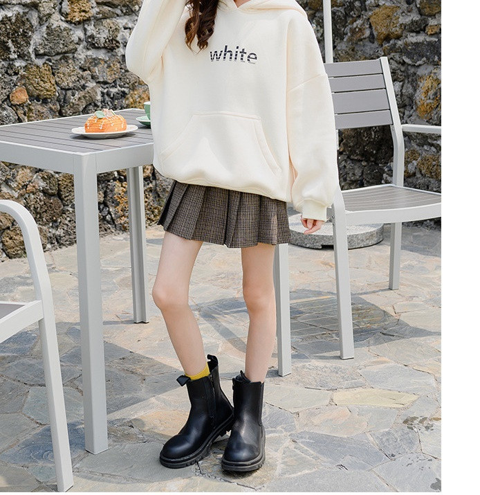 Modern, zsebes gyerek pulóver lányoknak