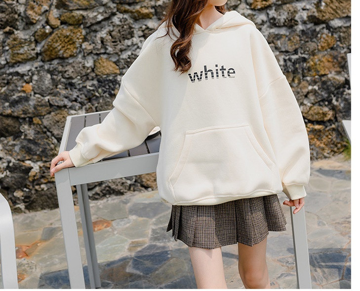 Modern, zsebes gyerek pulóver lányoknak