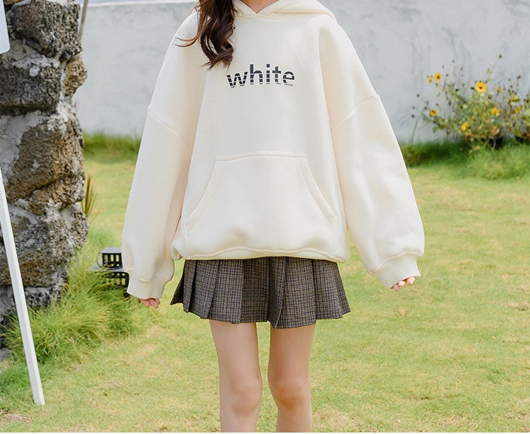 Modern, zsebes gyerek pulóver lányoknak