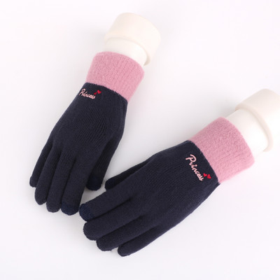 Γυναικεία πλεκτά γάντια με χριστουγεννιάτικα μοτίβα