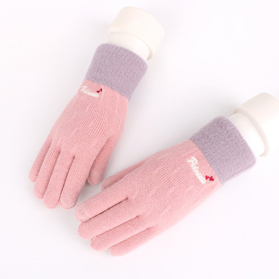 Γυναικεία πλεκτά γάντια με χριστουγεννιάτικα μοτίβα