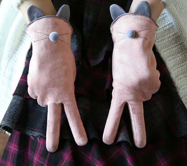 Női kesztyűk 3D elemekkel - többféle modell