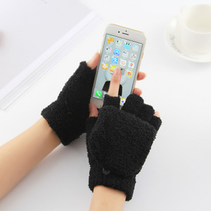 Ζεστά μαλακά γάντια με κοψίματα