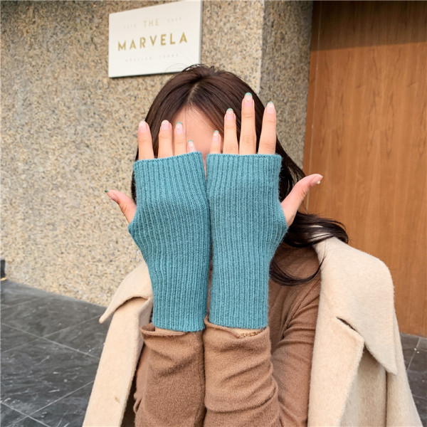 Moteriškos megztos pirštinės be pirštų