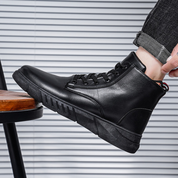 Ανδρικές  έκο δερμάτινες μπότες με επίπεδη σόλα