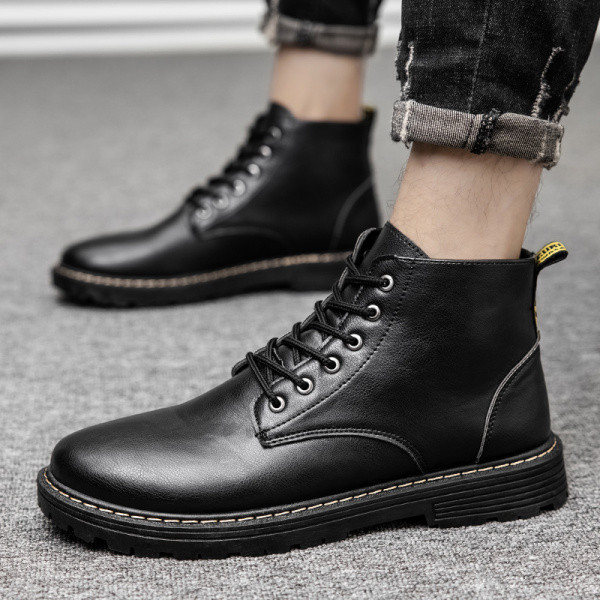 Bőr férfi csizma fűzővel