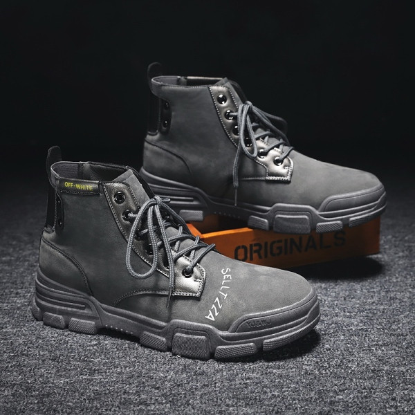 Lapos talpú férfi téli csizma