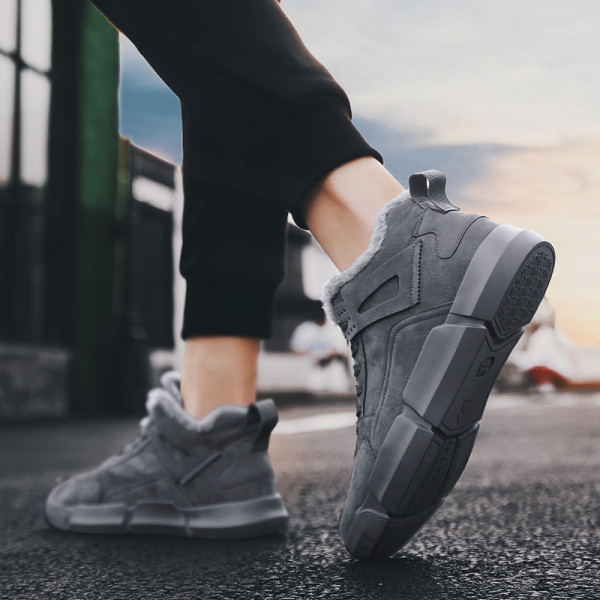 Eco velúrból készült alkalmi cipő meleg béléssel