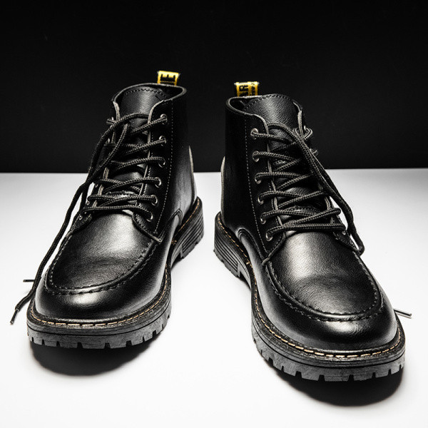 Férfi bőrcipő puha talppal és fűzővel