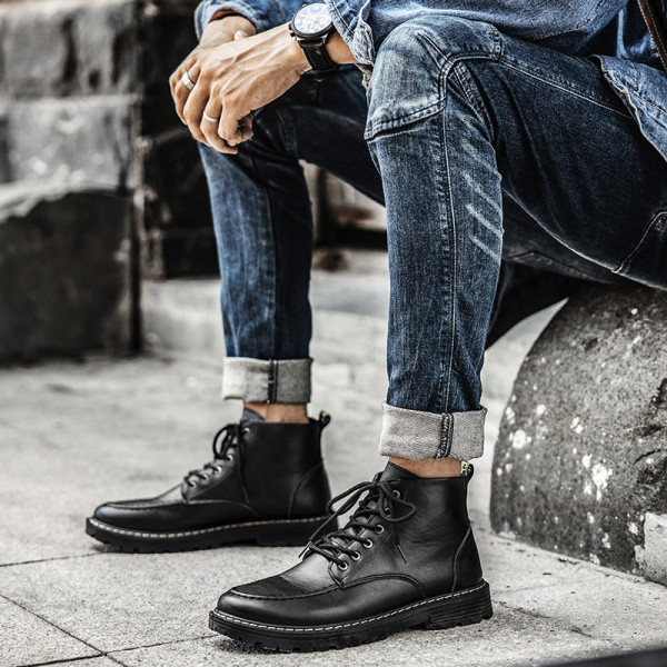 Férfi bőrcipő puha talppal és fűzővel