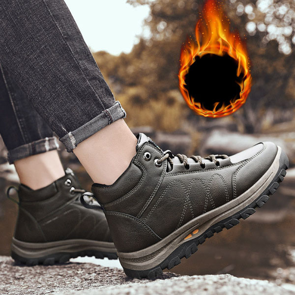 Férfi téli cipő műbőrből, fűzős