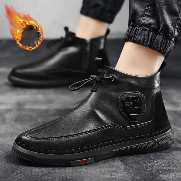 Férfi bőr téli cipő fűzővel és emblémával