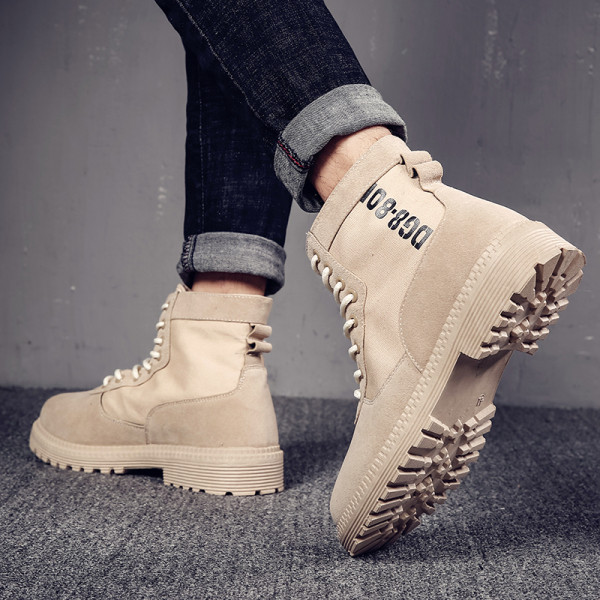 Alkalmi férfi csizma durva talppal