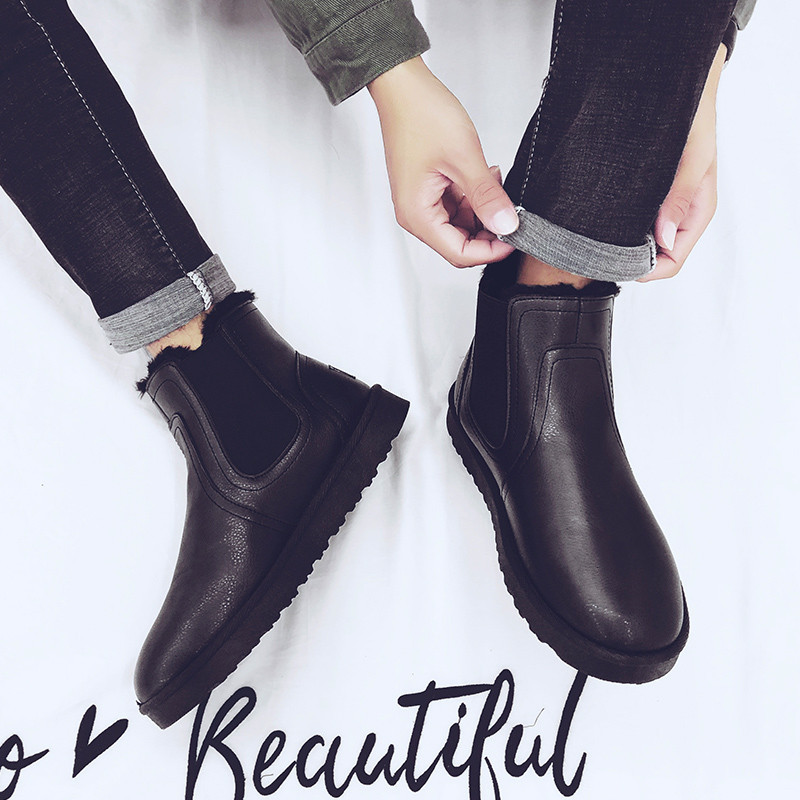 Alkalmi férfi csizma puha béléssel és lapos talppal